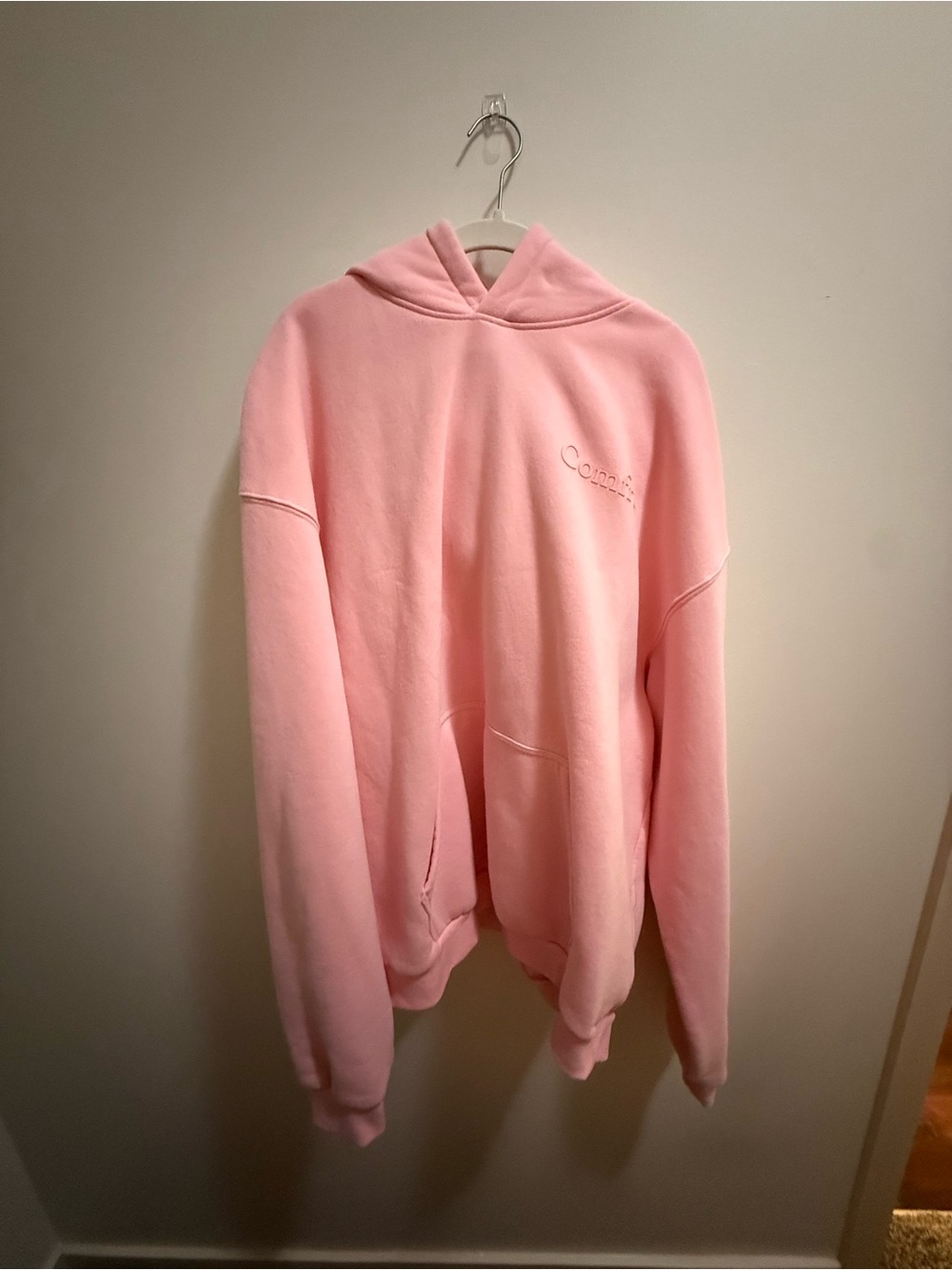 Comfrt Women's Pink Pullover Hoodie